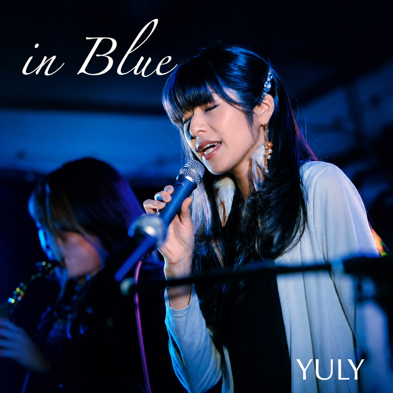 1st Mini Album『in Blue』